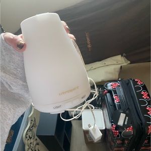 Essential oil diffuser